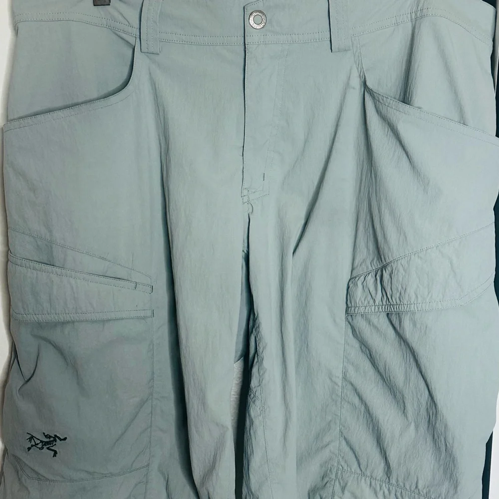 ARCTERYX MENS RAMPART LONG SZ 36 INSEAM 12 CARGO SHORTS.LIKE NEW CONDITION GREEN - Picture 11 of 13